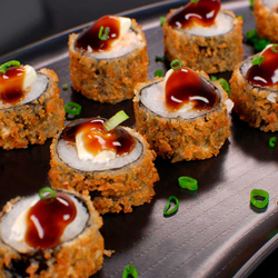 HOT ROLL SALMÃO